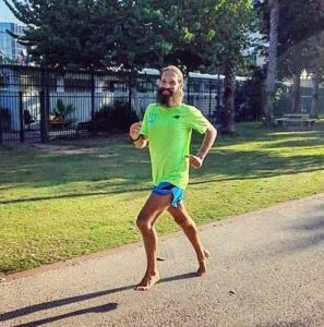 ריצה יחפה עדן פז